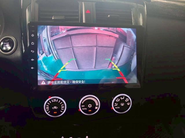 『認證』潮有型特仕.原鈑件.原廠保養僅跑5萬.ikey.安卓機.倒車影像.導航  第9張相片