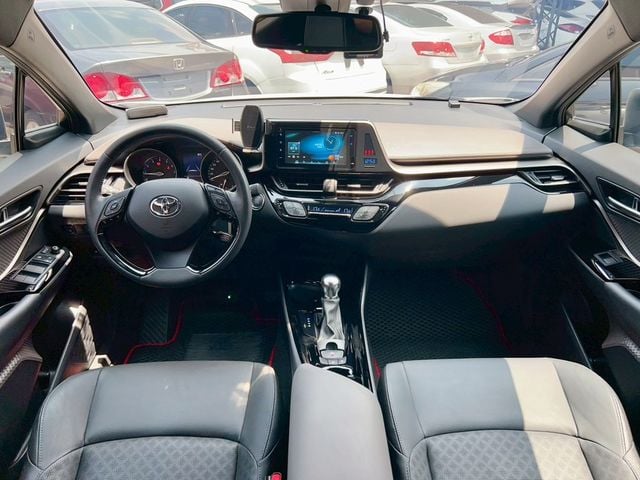 TOYOTA豐田 C-HR  第10張相片