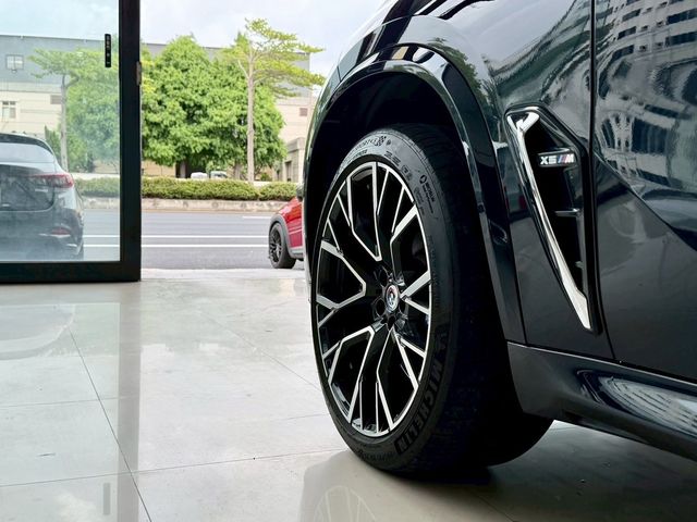 BMW寶馬 X5 M  第4張相片