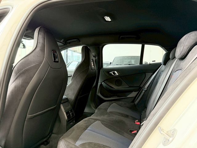 BMW寶馬 118I  第16張相片