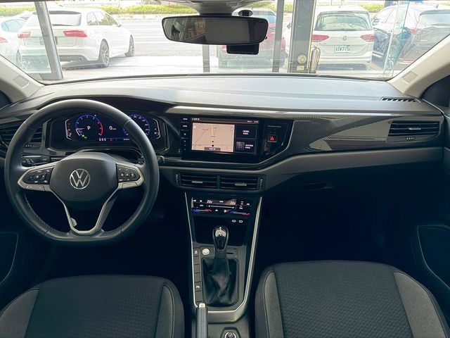 VOLKSWAGEN福斯 POLO  第15張相片