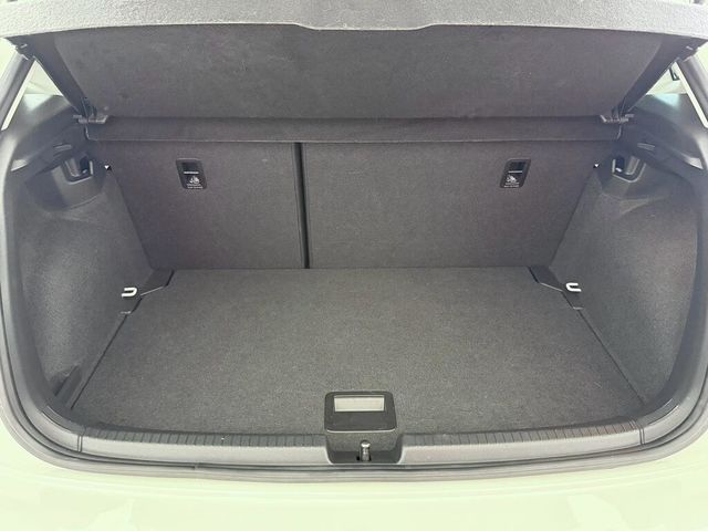 VOLKSWAGEN福斯 POLO  第18張相片