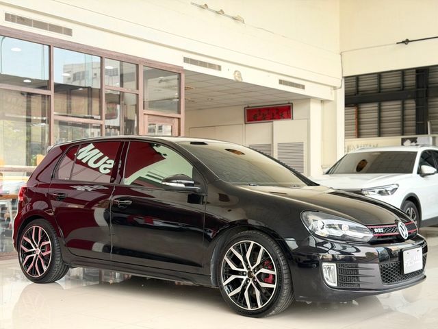 VOLKSWAGEN福斯 GOLF GTI  第3張相片