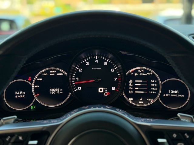 PORSCHE保時捷 CAYENNE  第7張相片