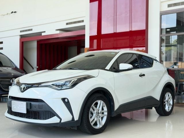 TOYOTA豐田 C-HR  第1張相片