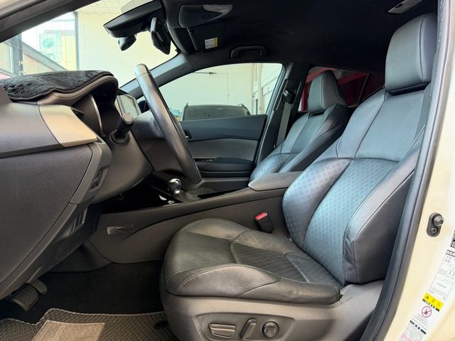 TOYOTA豐田 C-HR  第5張相片