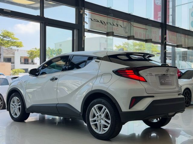 TOYOTA豐田 C-HR  第16張相片