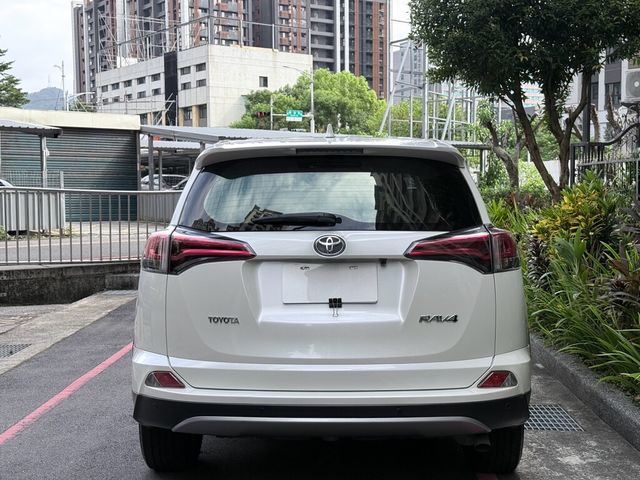 TOYOTA豐田 RAV4  第4張相片