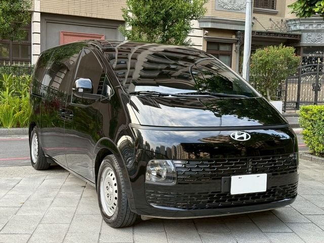 HYUNDAI現代 STARIA  第1張相片
