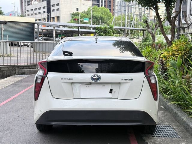 TOYOTA豐田 PRIUS  第4張相片