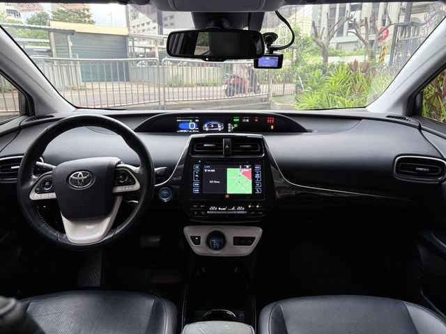 TOYOTA豐田 PRIUS  第6張相片