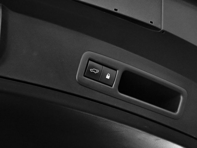 油電休旅！2019年 LEXUS凌志 UX250h 藍 2.0／I-KEY.ACC.車偏.電動椅.電尾  第19張相片