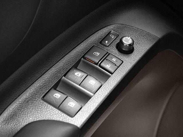 2023年 TOYOTA豐田 SIENTA 白 1.8／I-KEY.定速.盲點.車偏.電滑門  第16張相片
