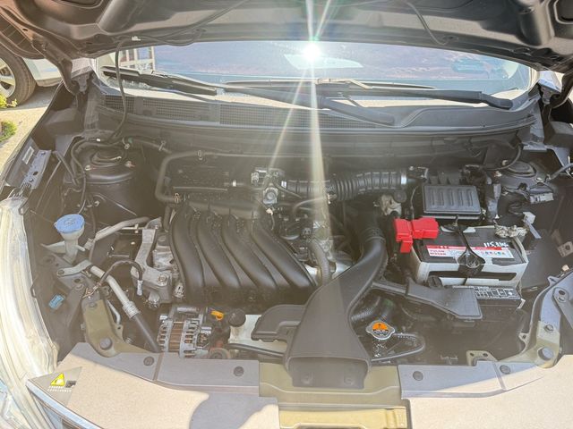 NISSAN日產 LIVINA  第16張相片
