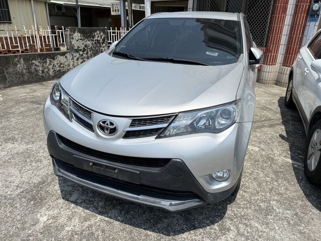 TOYOTA豐田 RAV4  第1張相片