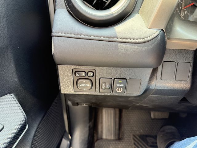 TOYOTA豐田 RAV4  第13張相片