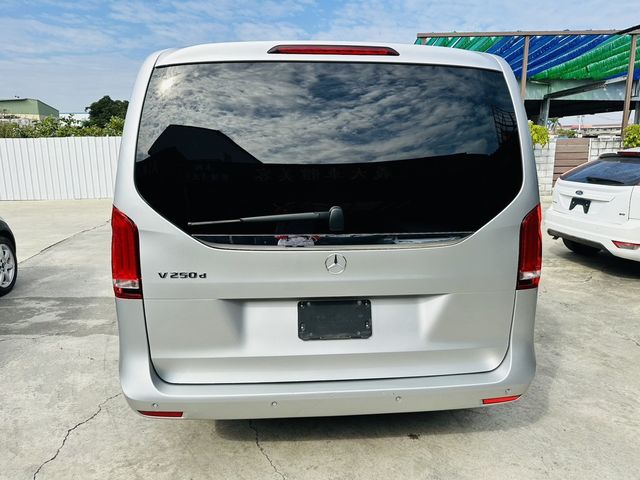M-BENZ賓士 V250 D  第13張相片