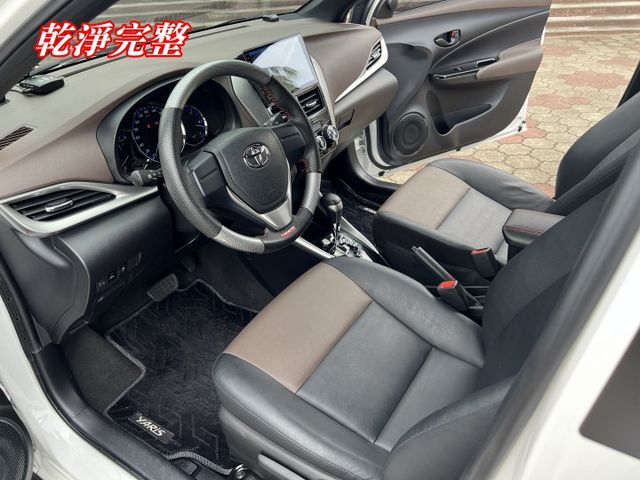 極品A級認證車 一手女用車 稀有特飾版Cross over 影音導航 環景 里程保證僅30600公里 全車100%原鈑件  第8張相片