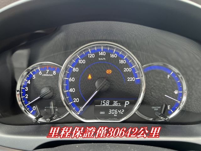 極品A級認證車 一手女用車 稀有特飾版Cross over 影音導航 環景 里程保證僅30600公里 全車100%原鈑件  第12張相片