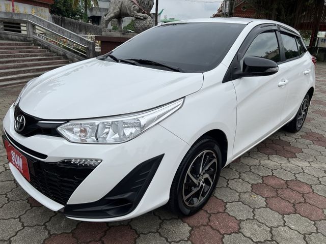 極品A級認證車 行車紀錄器 抬頭顯示器 里程保證僅25618公里 全車100%原版件  第3張相片