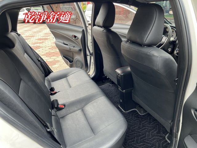 極品A級認證車 行車紀錄器 抬頭顯示器 里程保證僅25618公里 全車100%原版件  第9張相片
