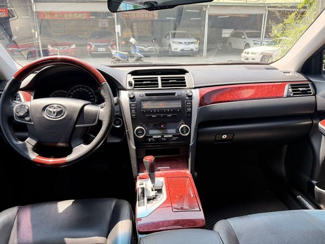 TOYOTA豐田 CAMRY  第9張相片