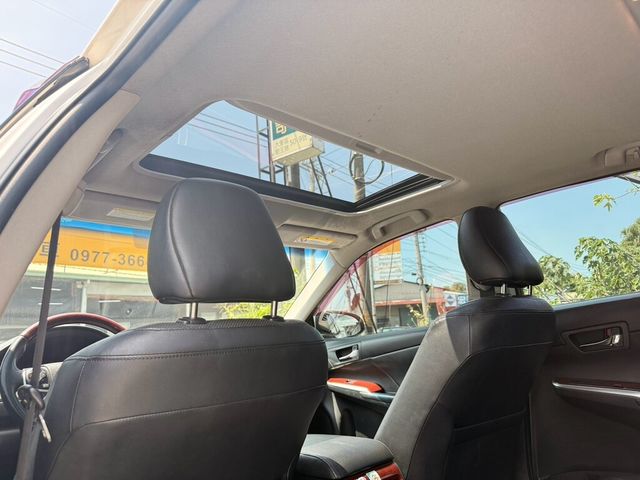 TOYOTA豐田 CAMRY  第10張相片