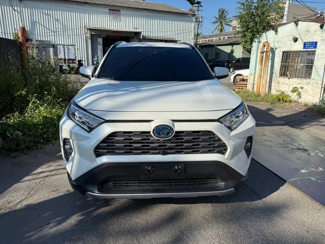 TOYOTA豐田 RAV4  第2張相片