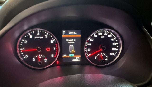❱❱❱1.0T 智慧油電GT-LINE✔️省油✔️舒適與駕馭樂趣  ✅原鈑件✅I KEY✅低里程✅定速巡航✅恆溫空調  第8張相片
