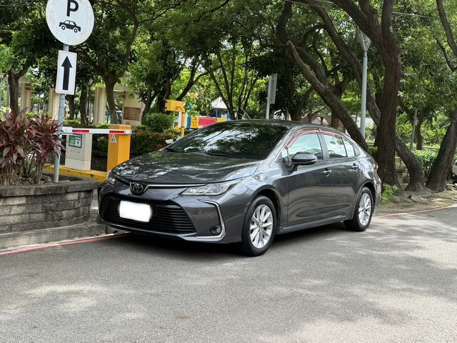 TOYOTA豐田 ALTIS  第1張相片