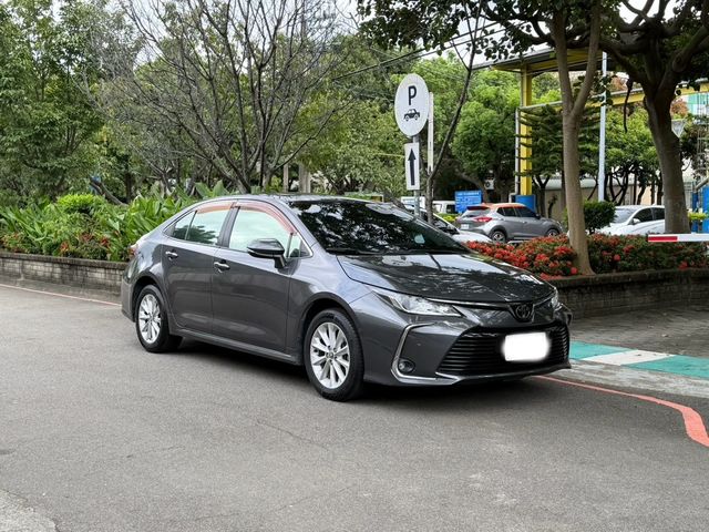 TOYOTA豐田 ALTIS  第2張相片