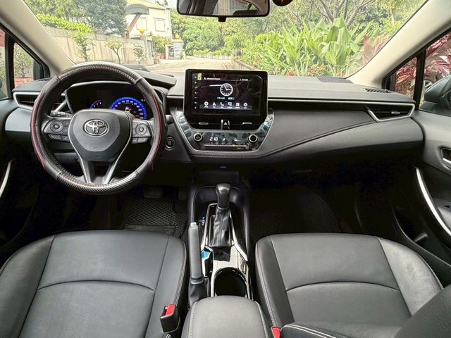 TOYOTA豐田 ALTIS  第3張相片