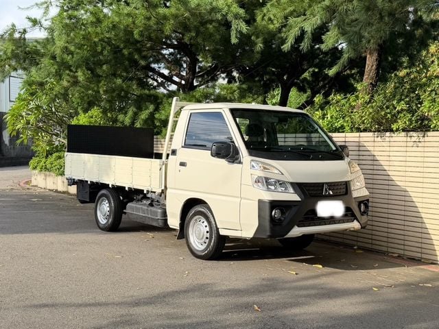 MITSUBISHI三菱 DELICA  第2張相片