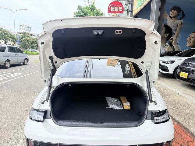 HYUNDAI現代 IONIQ6  第10張相片