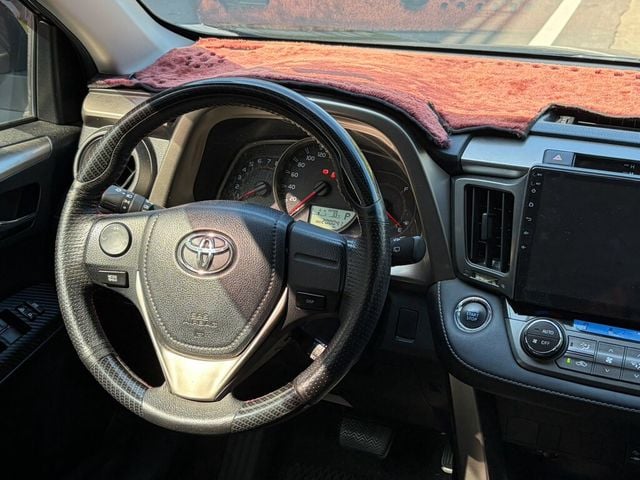 TOYOTA豐田 RAV4  第9張相片