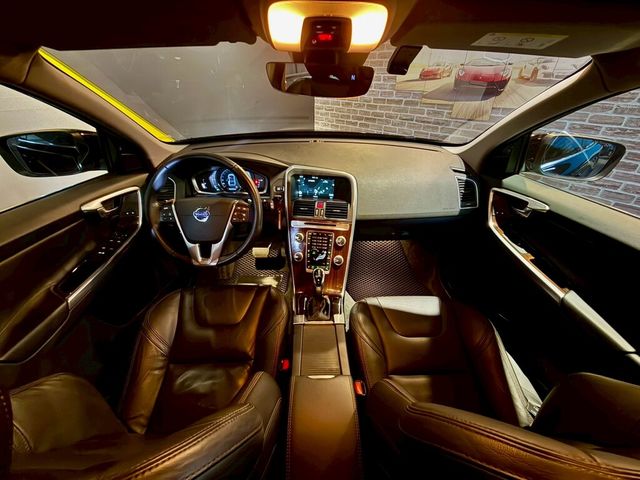 VOLVO富豪 XC60  第8張相片