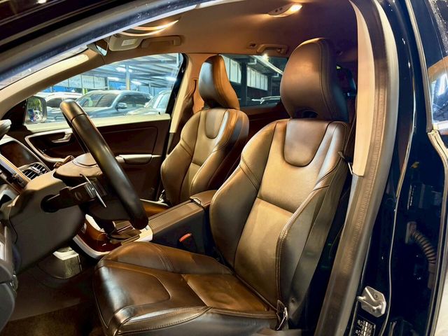 VOLVO富豪 XC60  第10張相片