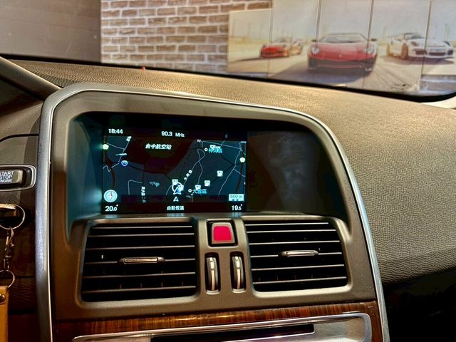 VOLVO富豪 XC60  第18張相片
