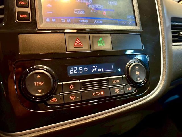 MITSUBISHI三菱 OUTLANDER  第17張相片