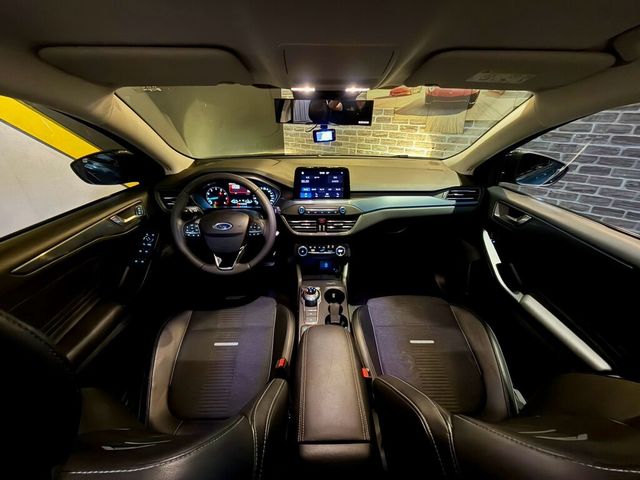 FORD福特 FOCUS ACTIVE  第8張相片