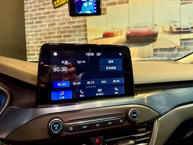 FORD福特 FOCUS ACTIVE  第16張相片