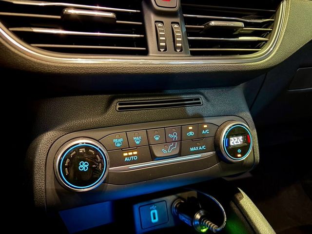 FORD福特 FOCUS ACTIVE  第18張相片