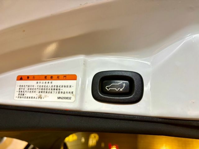 MITSUBISHI三菱 COLT PLUS  第7張相片