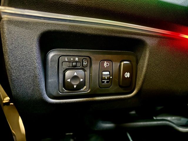 MITSUBISHI三菱 COLT PLUS  第12張相片