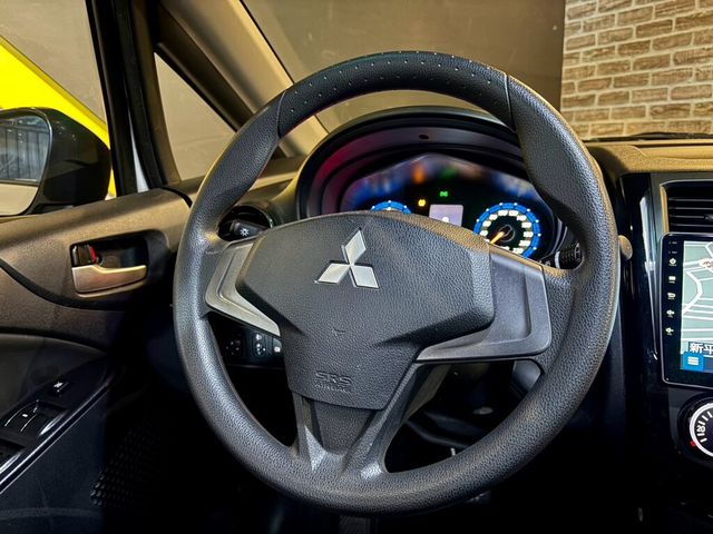 MITSUBISHI三菱 COLT PLUS  第13張相片
