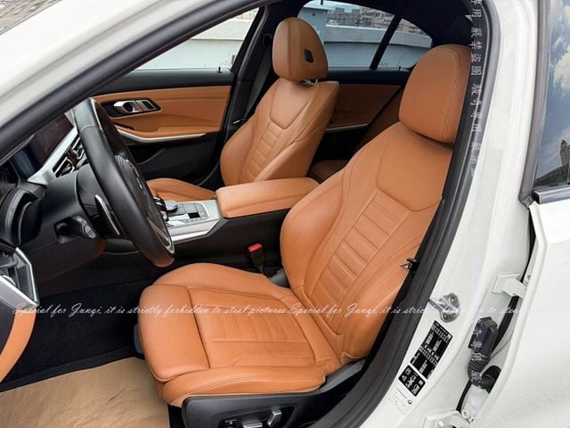 2020年款 M340I 要馬力有 要帥氣有 加選雙色內裝 配備全滿 有4傳 車況極美  第3張相片