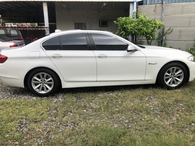5 SERIES SEDAN F10  第7張相片