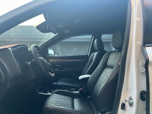 MITSUBISHI三菱 OUTLANDER  第5張相片