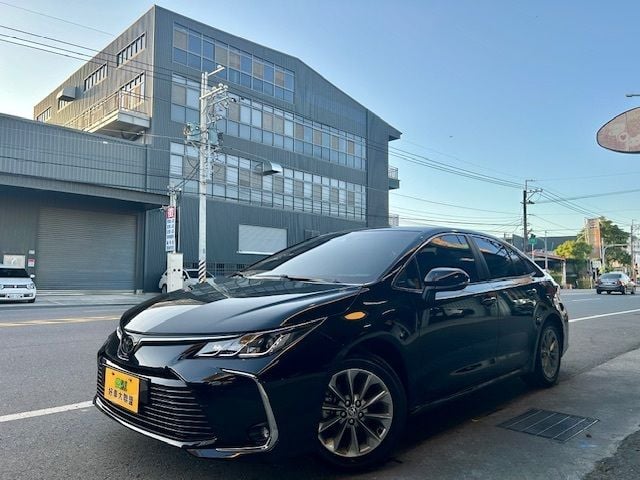 TOYOTA豐田 ALTIS  第1張相片