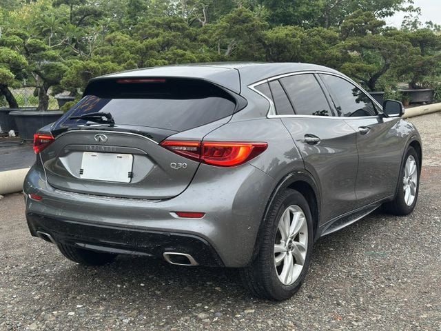 風尚版、ACC跟車、全景天窗 360環景、免鑰匙啟動、摸門、電動椅、LED頭燈  第6張相片